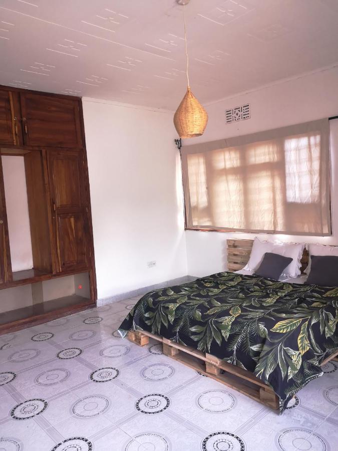 Bed and Breakfast Safari Adventures-House Arusha Exterior foto